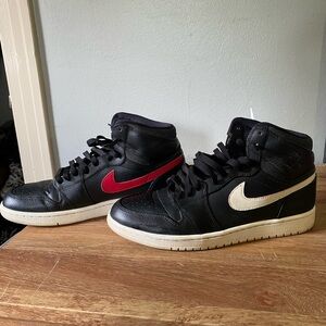 Nike Air Jordan 1 High OG, inside swoosh is red, outside swoosh is cream, custom
